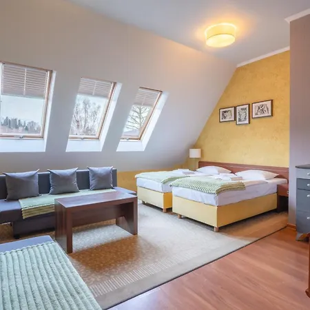 Przy Glownym Deptaku