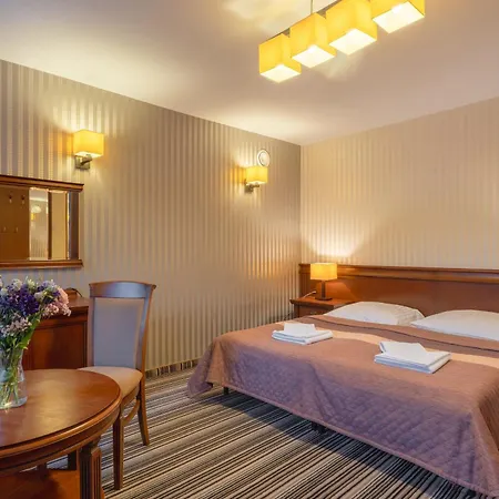 Przy Glownym Deptaku Visla