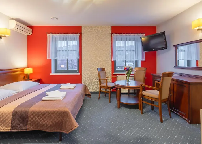 Przy Glownym Deptaku *